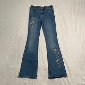 Abercrombie kid high rise flare jeans w/embroidery Size: 9/10 Long